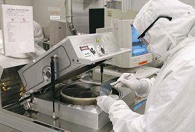 Semiconductor chamber heating(001)